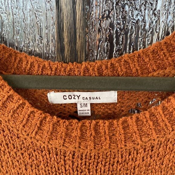 EUC Cosy Casual cropped sweater with open knit. Size s/m. - Picture 2 of 4